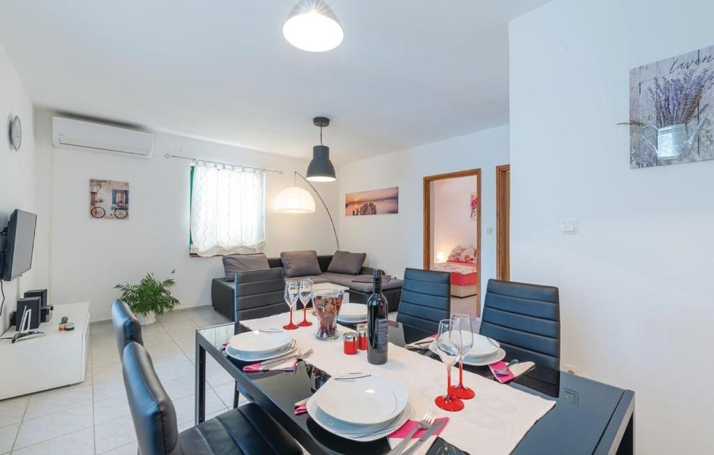 Holiday Home Lucija Sveti Filip i Jakov Zewnętrze zdjęcie