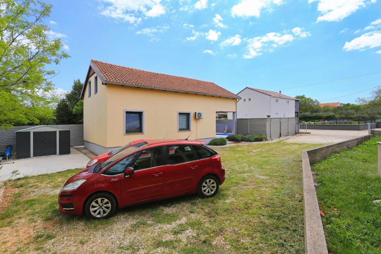 Holiday Home Lucija Sveti Filip i Jakov Zewnętrze zdjęcie