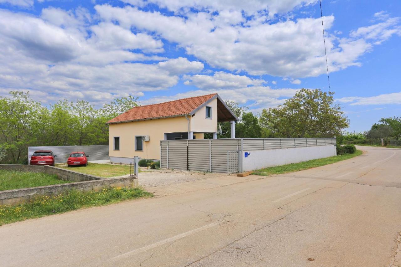 Holiday Home Lucija Sveti Filip i Jakov Zewnętrze zdjęcie
